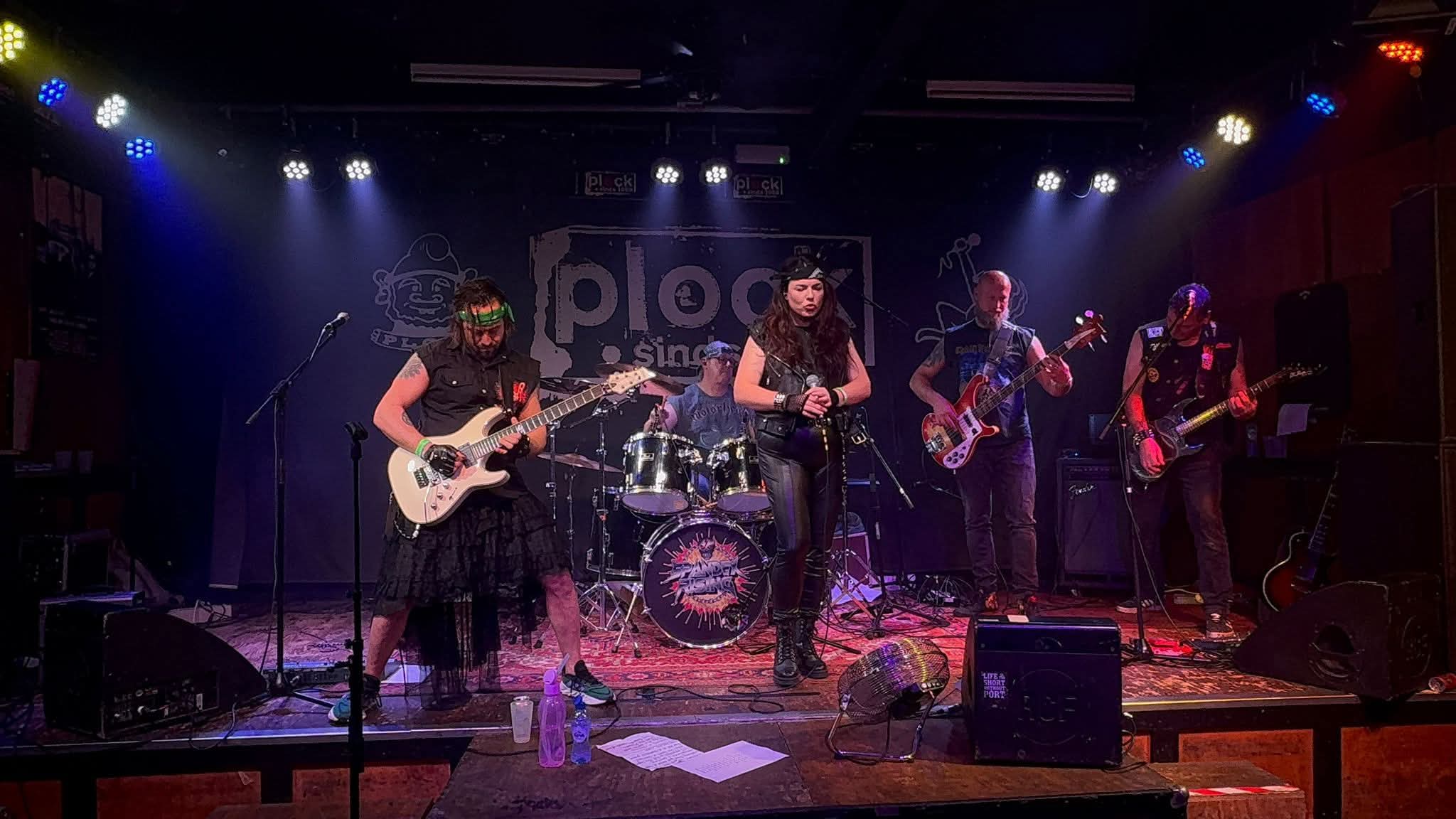 Spandex Rising Band WONNA | events, techniek & muziek Spandex Rising: Glamrock en metal uit ...